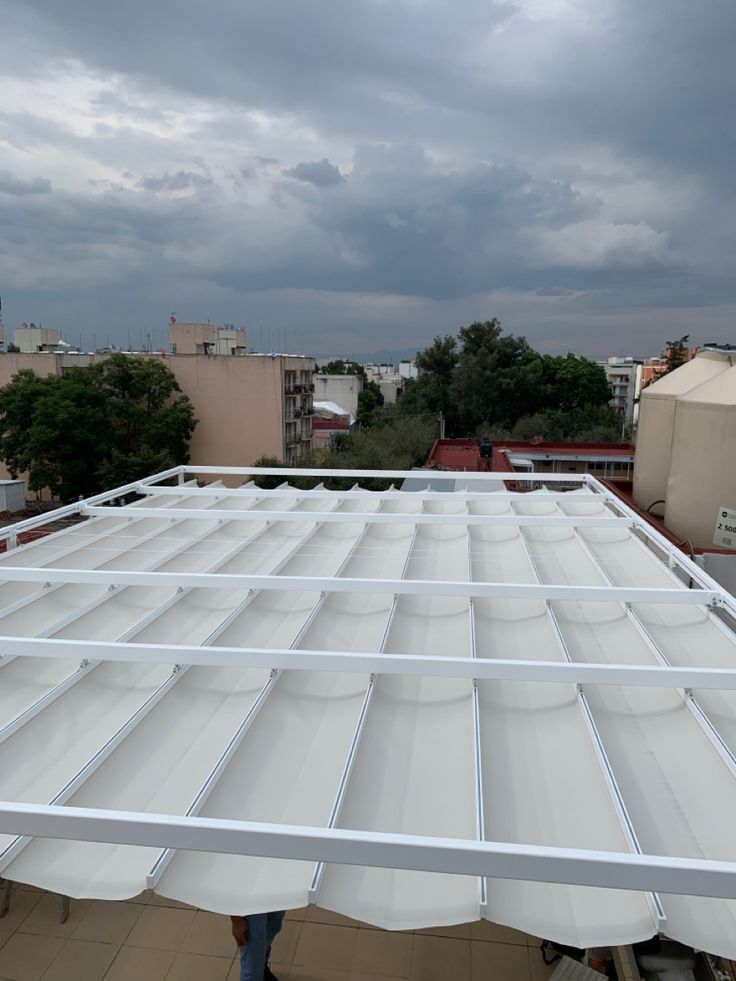 mái bạt xếp sân thượng