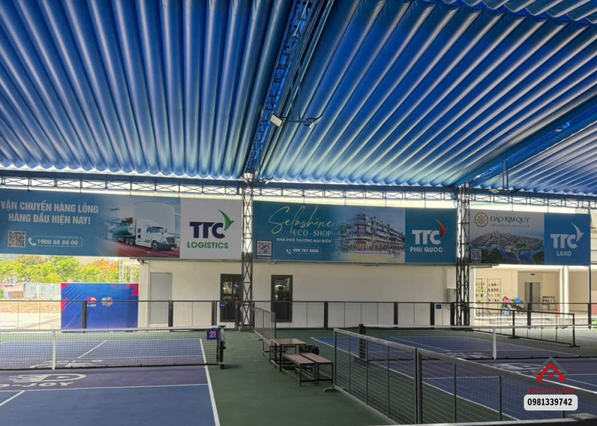 Thi Công Bảng Quảng Cáo Sân Pickleball 